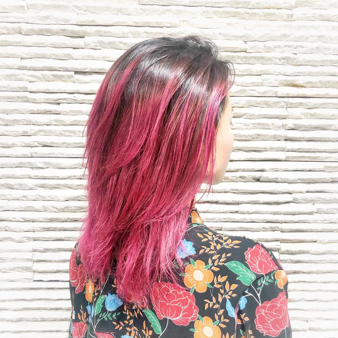 ミディアム 嶋田 ゆきのヘアスタイル
