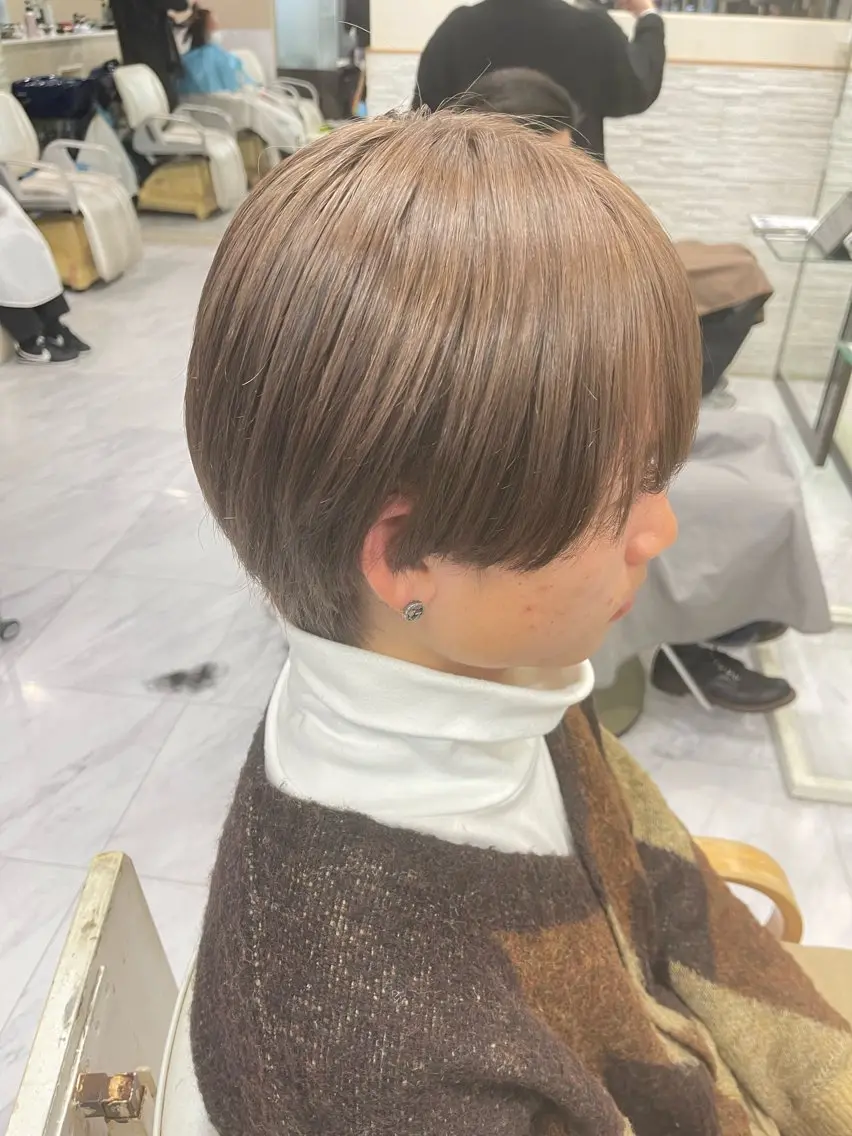 ショート カラー メンズ 透明感カラー グレージュ カット ヘアカラー トリートメント 🌻メンズカット 落合諒🌻のヘアスタイル