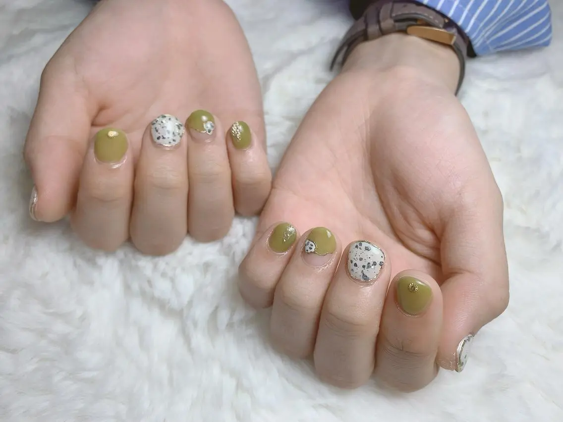 ネイル ピスタチオネイル Flora Nail 【フローラ ネイル】のネイルデザイン