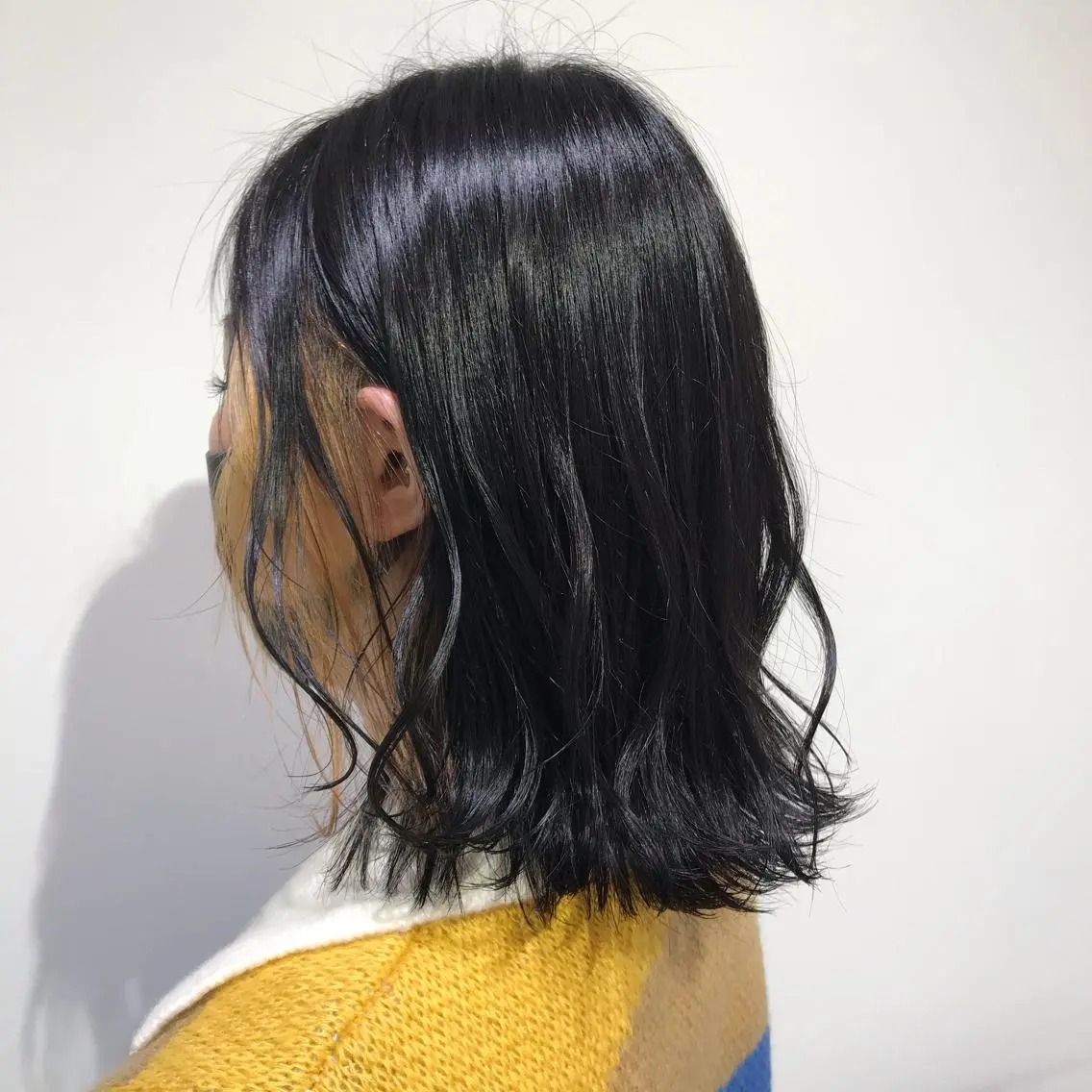 ミディアム カラー ベージュカラー 黒髪 ブルーカラー ブルーブラック イヤリングカラー ヘアカラー トリートメント 【暖色カラー特化】 中山由梨のヘアスタイル