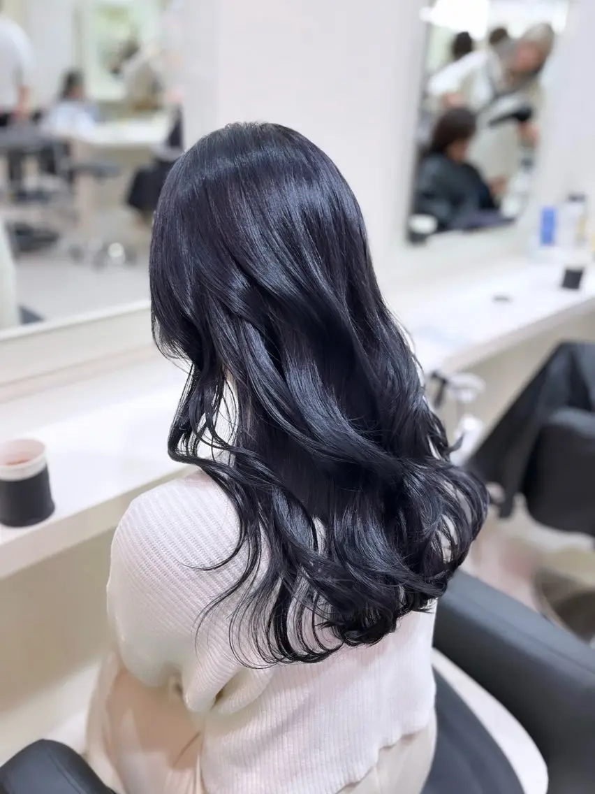 ロング カラー 縮毛矯正× ブルーブラック/池袋のヘアスタイル