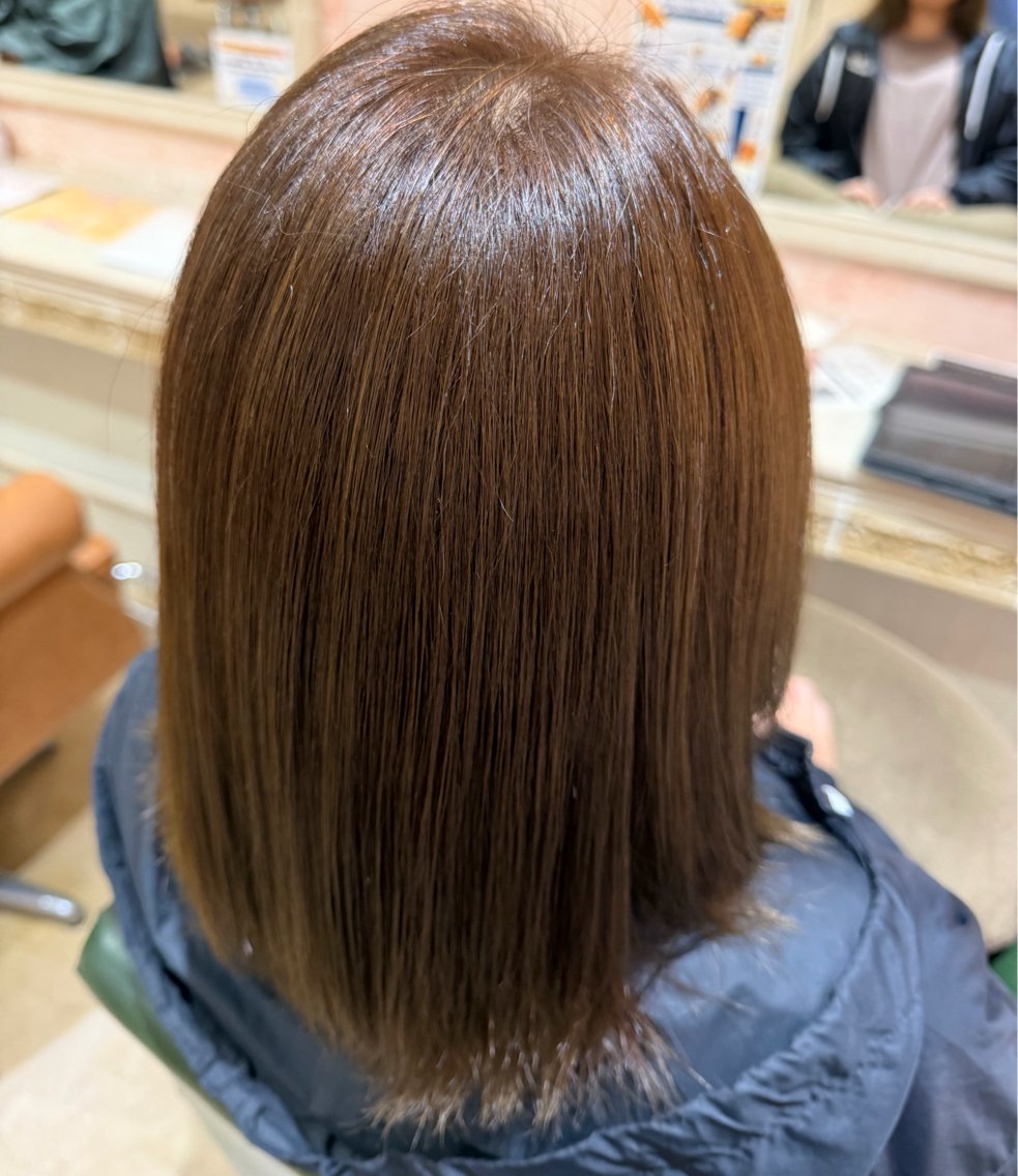 ミディアム カラー ベージュカラー ヘアカラー 🩶透明感・艶カラー 🩶ひいな🩶のヘアスタイル