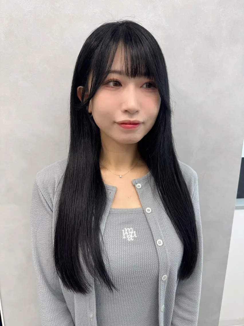 ロング カラー ダークグレー ダークグレージュ グレージュ 顔周りカット ロング カット ヘアカラー トリートメント 透明感カラー ボブ ミディアム 齊木勇人のヘアスタイル