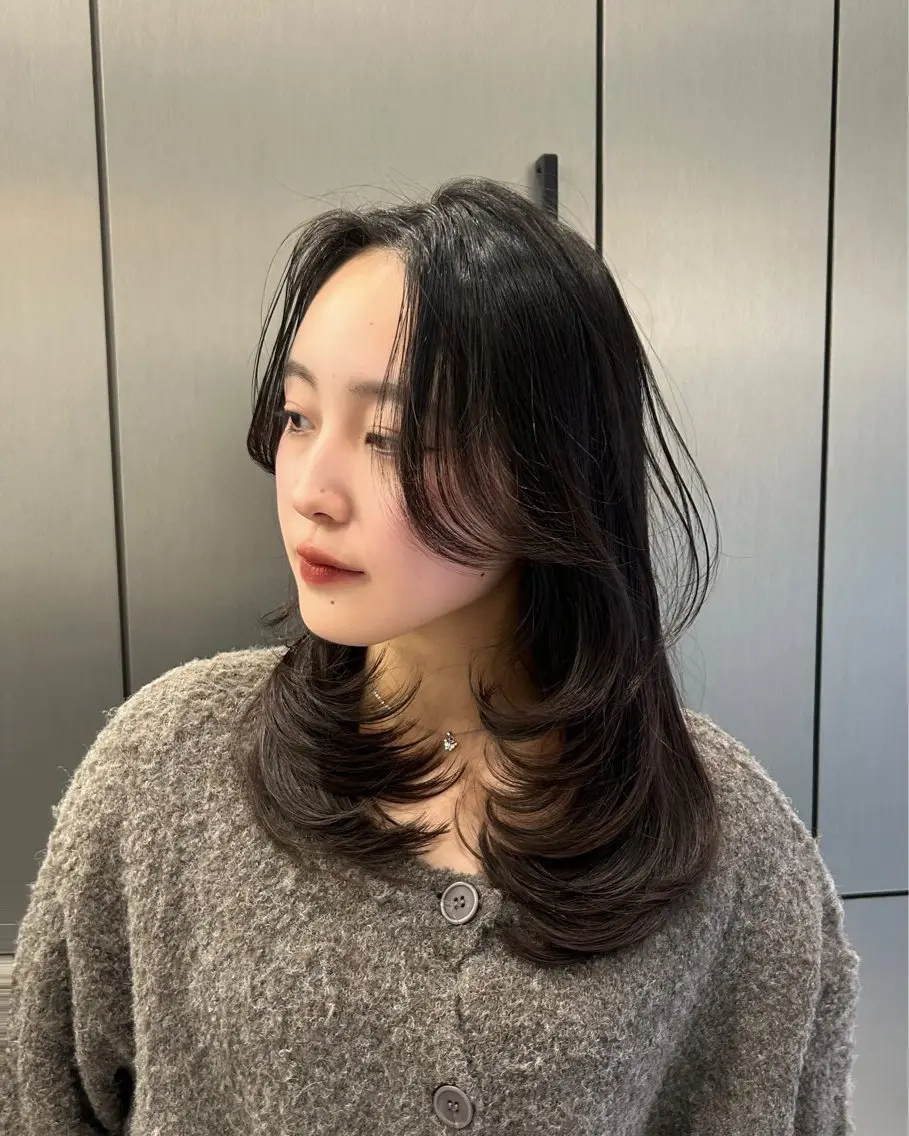 ロング レイヤーカット 大人レイヤー/艶美髪 🇺🇸TOMONAのヘアスタイル