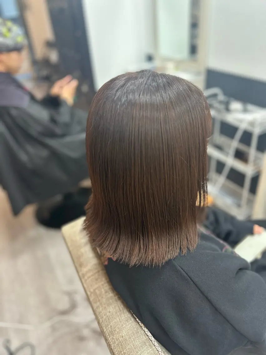 顔周り似合わせカット+N.ルフレカラー+艶トリートメントの写真