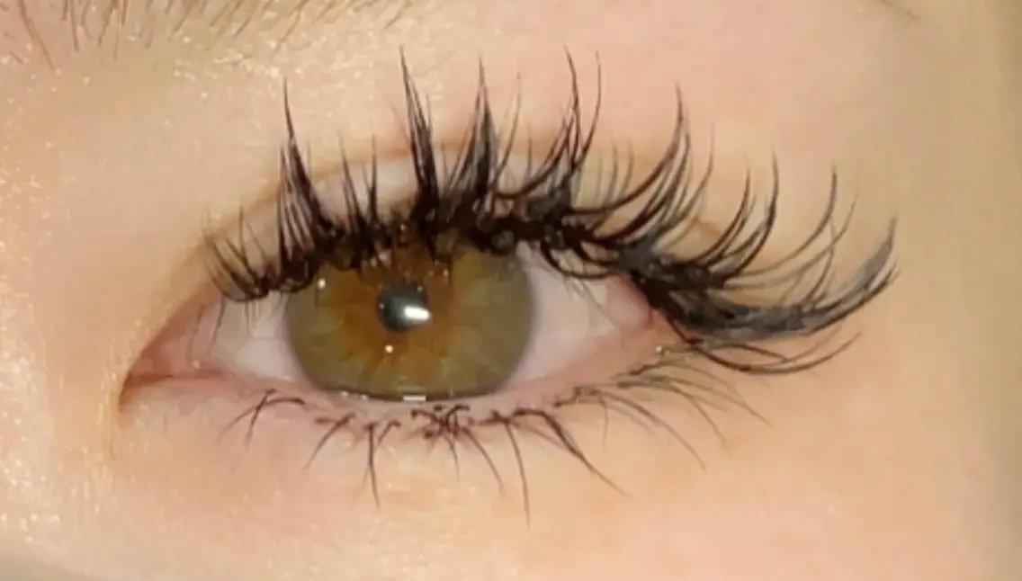 マツエク・マツパ ナチュラル ボリュームラッシュ linda lashesのマツエク・マツパデザイン