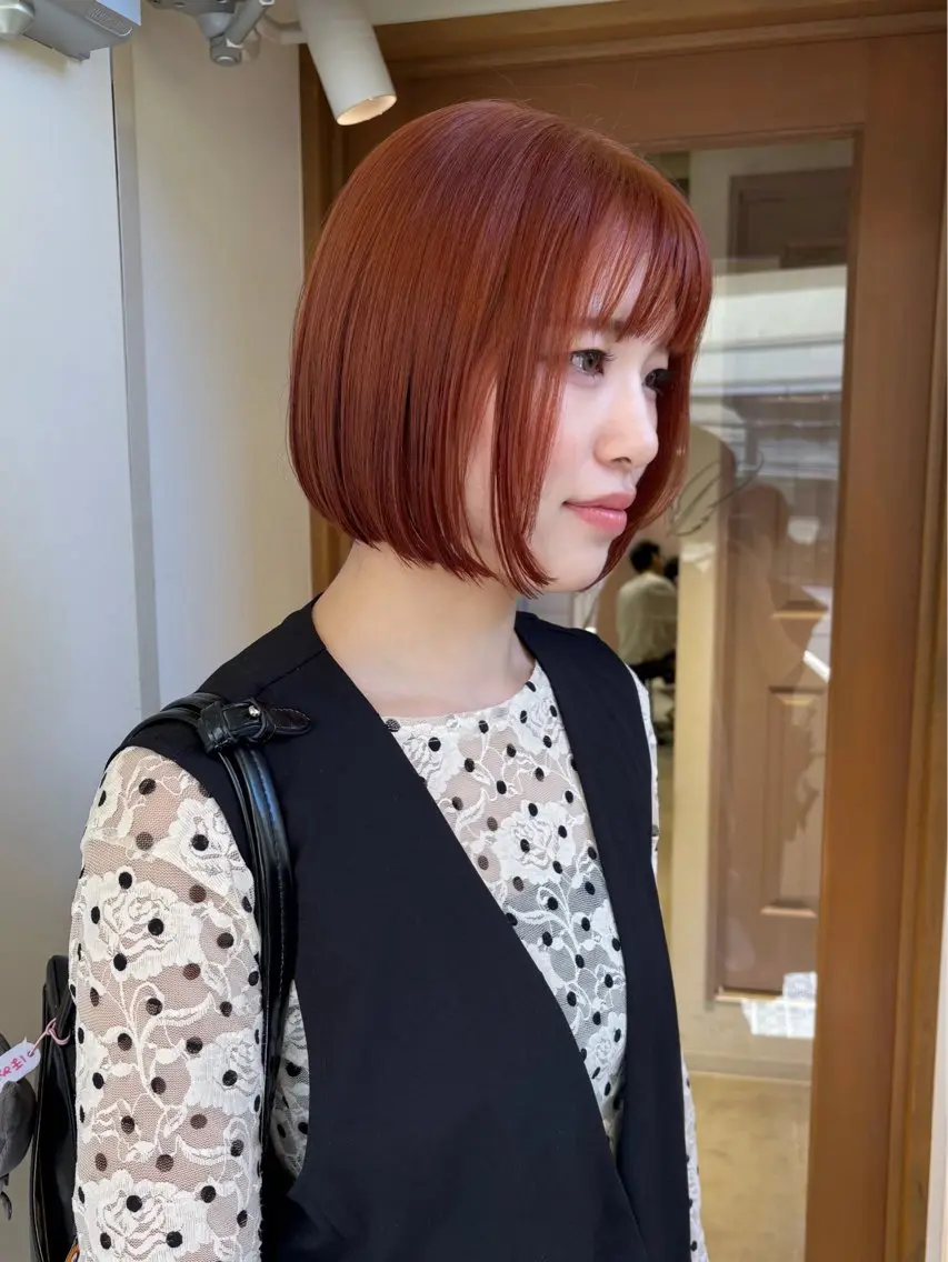 ショート カラー アッシュ ベージュカラー ブリーチ 透明感カラー ダブルカラー カット ヘアカラー トリートメント mei｜顔まわり ×透明感カラーのヘアスタイル