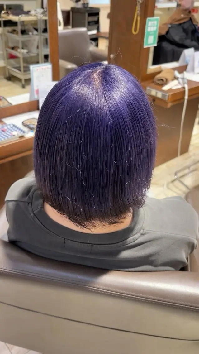 カラー 神野 流嘉のヘアスタイル