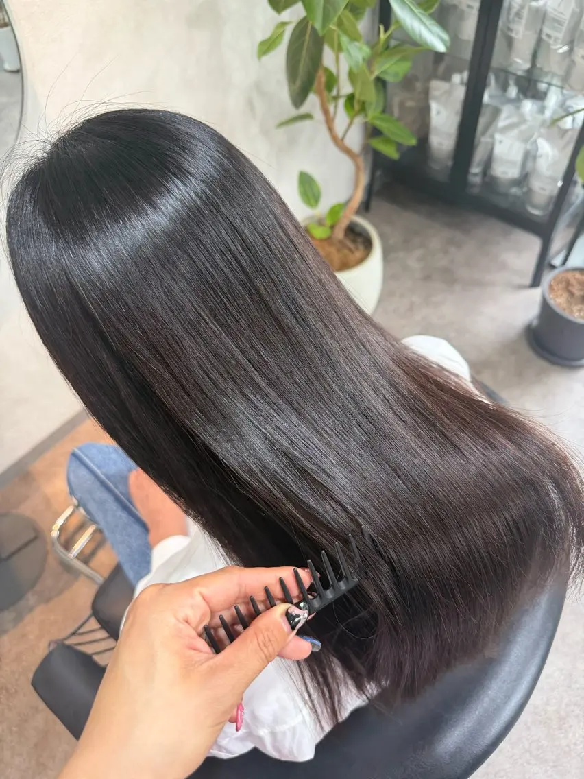 ロング パーマ 髪質改善 縮毛矯正 Curumi クルミのヘアスタイル