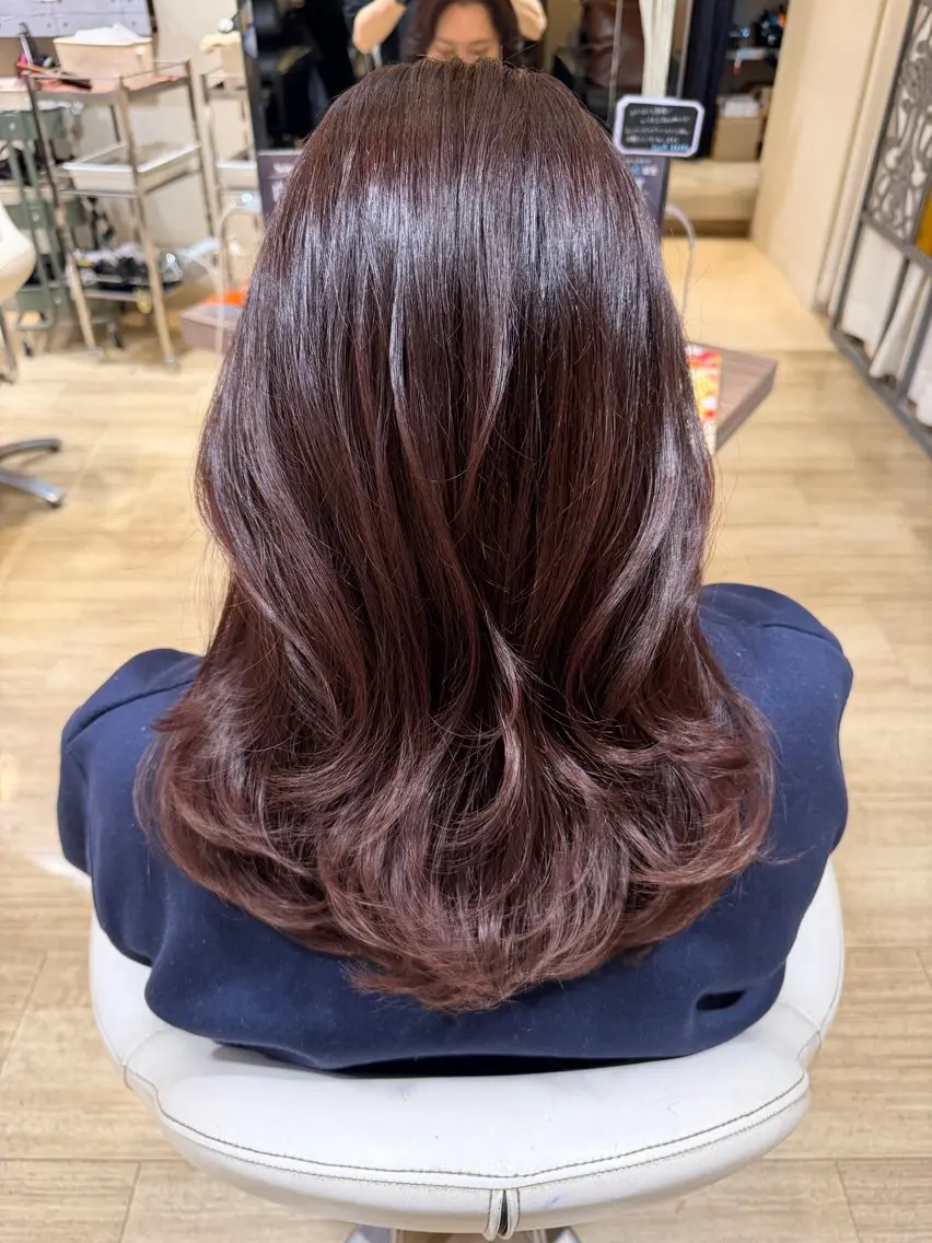 ミディアム ラベンダーベージュ ヘアカラー 鈴木 心花のヘアスタイル