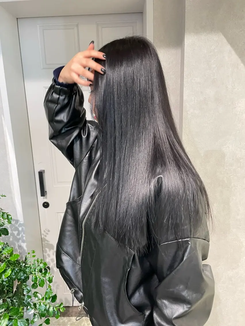 ロング カラー 髪質改善 トリートメント ヘアカラー トリートメント ナチュラル透明感🌱 小山美樹子のヘアスタイル
