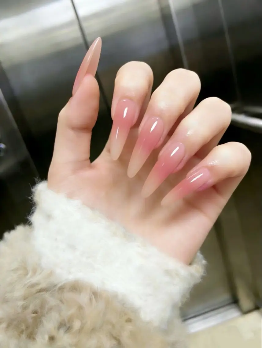 ネイル チークネイル ハンドネイル U.m nail salonのネイルデザイン