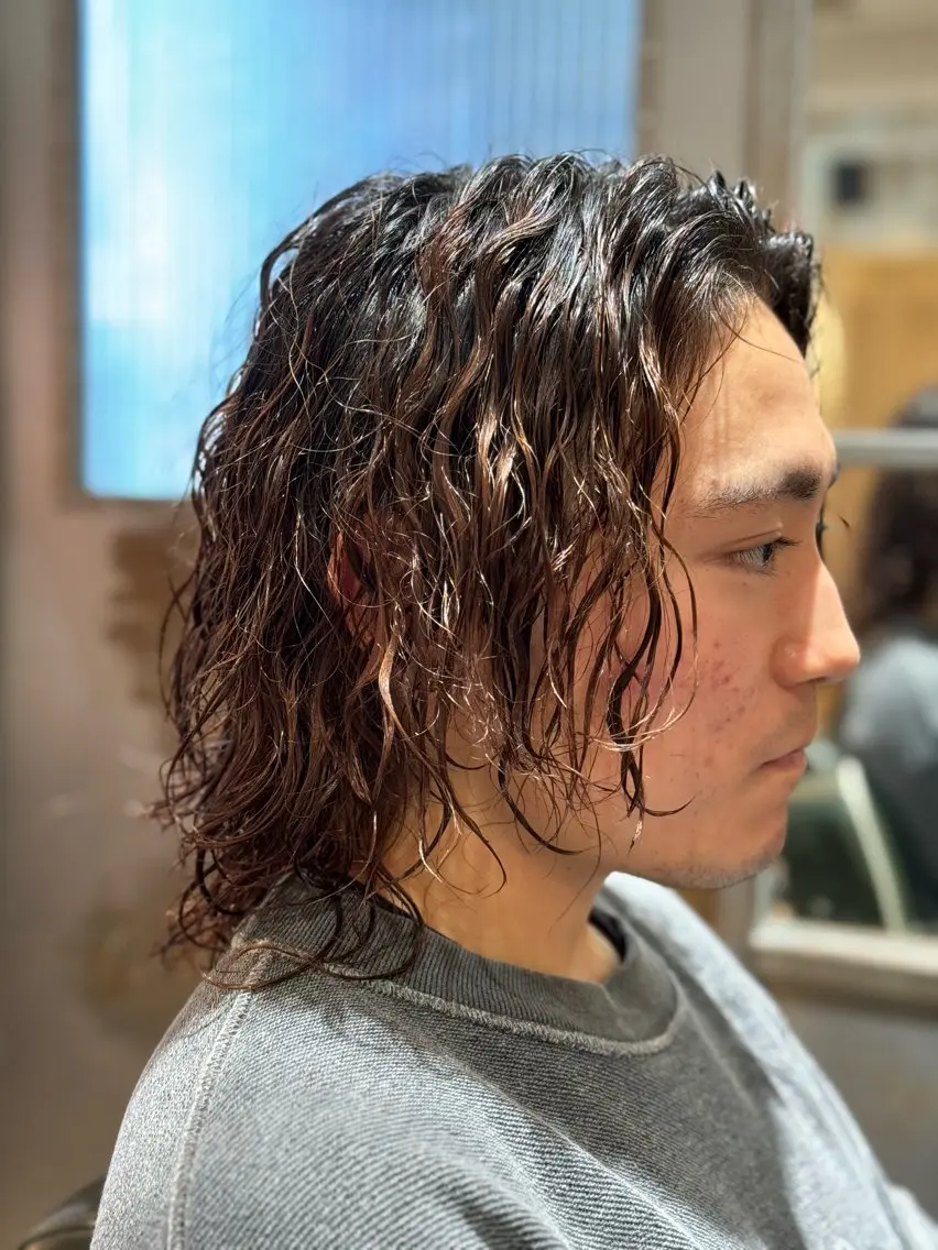 ロング パーマ メンズ メンズパーマ 波巻きパーマ カット パーマ 【⭐️men's限定 ⭐️】平田雅暉のヘアスタイル