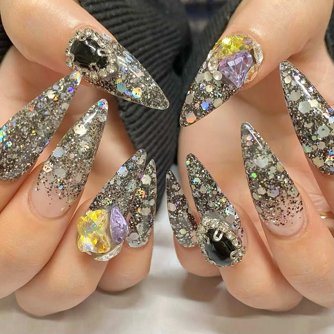 ネイル ロングネイル ハンドネイル Blomeel Nailのネイルデザイン