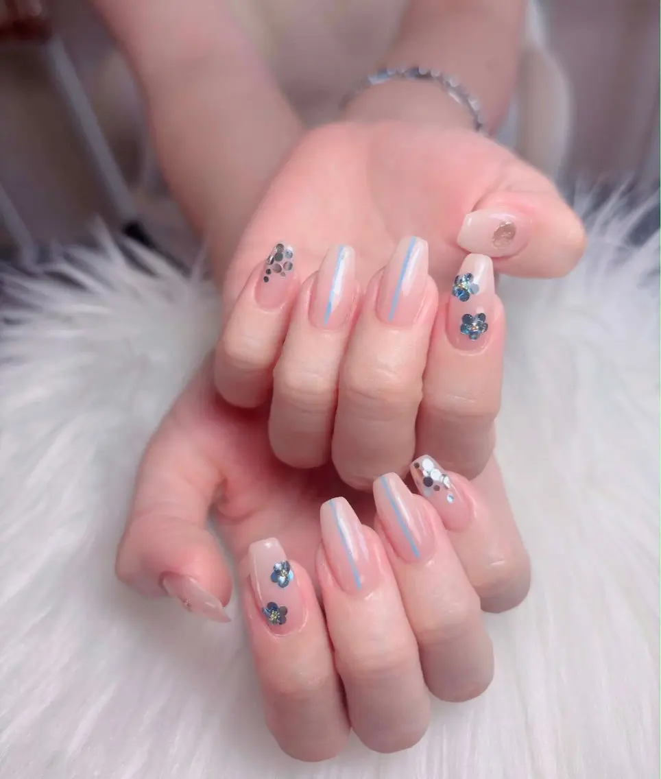 ネイル ハンドネイル Swan Nail Salonのネイルデザイン