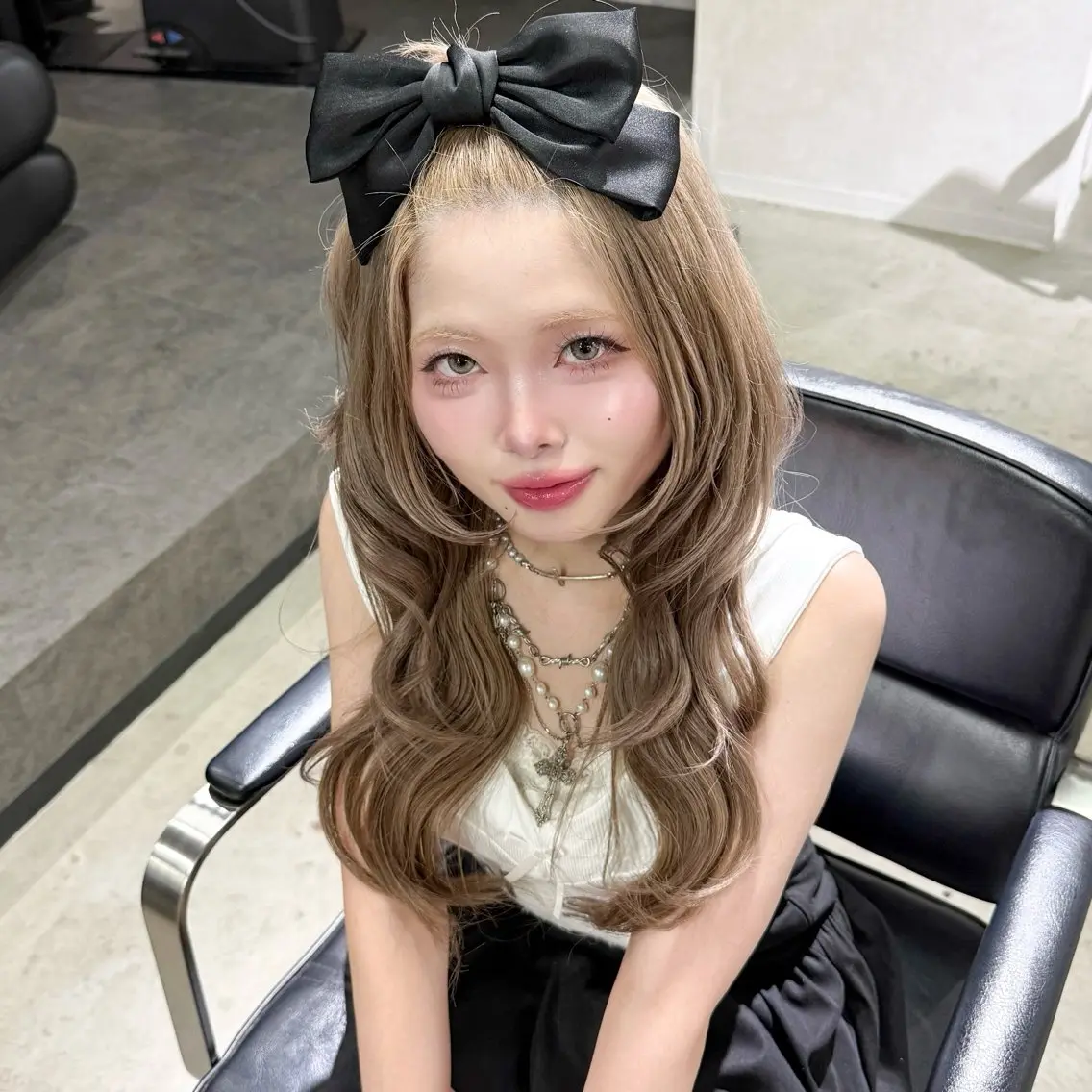 ロング カラー ベージュカラー ブリーチ ケアブリーチ ミルクティーベージュ 🎀ミルクティー/暖 色×レイヤー/マリアのヘアスタイル