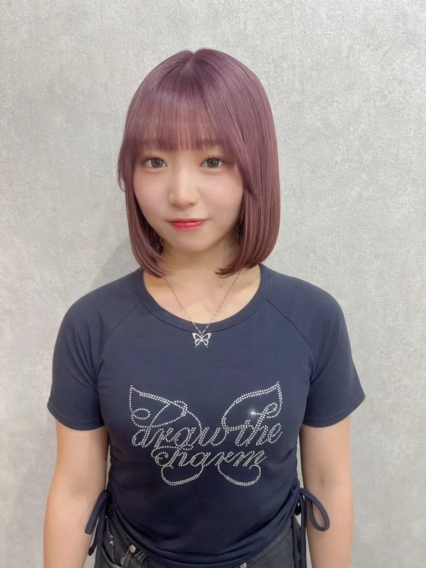 ショート カラー ベージュカラー ブリーチ ケアブリーチ ハイトーンカラー ミルクティーベージュ YUI ハイトーンカラーのヘアスタイル