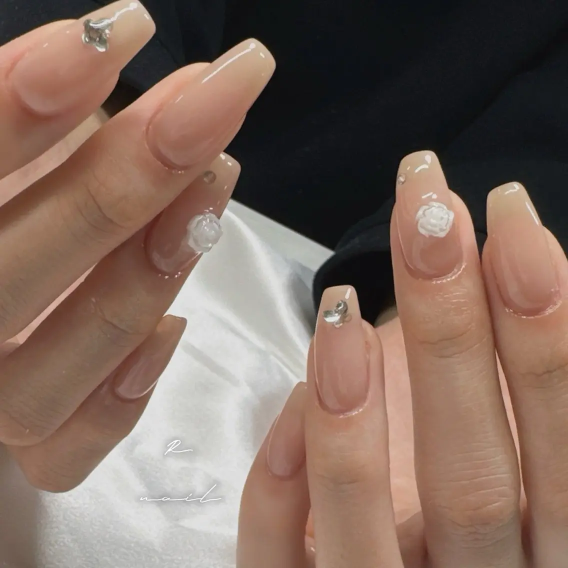 ネイル R nail sachieのネイルデザイン