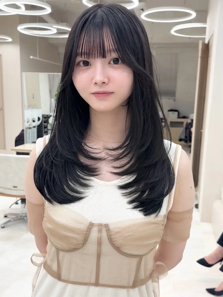 セミロング レイヤーカット 小顔カット てーと /レイヤーカットのヘアスタイル