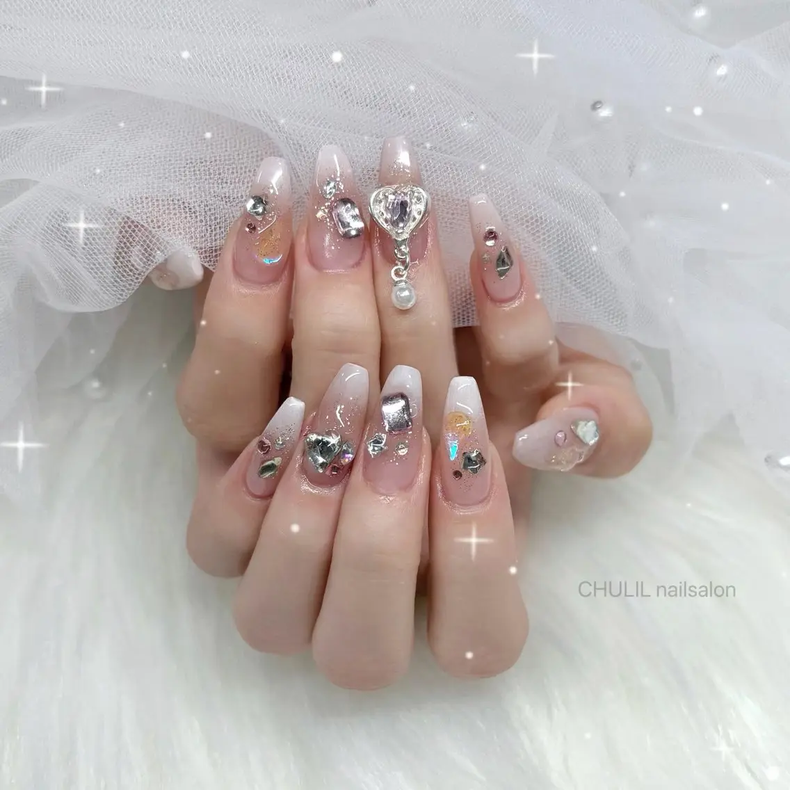 ネイル ハンドネイル CHULIL nailsalonのネイルデザイン