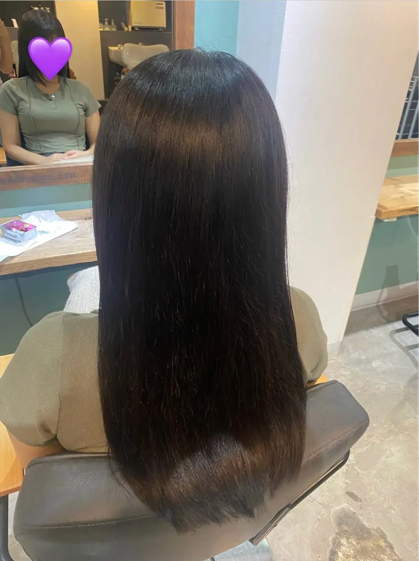 ロング アッシュ 荒井 えみいのヘアスタイル
