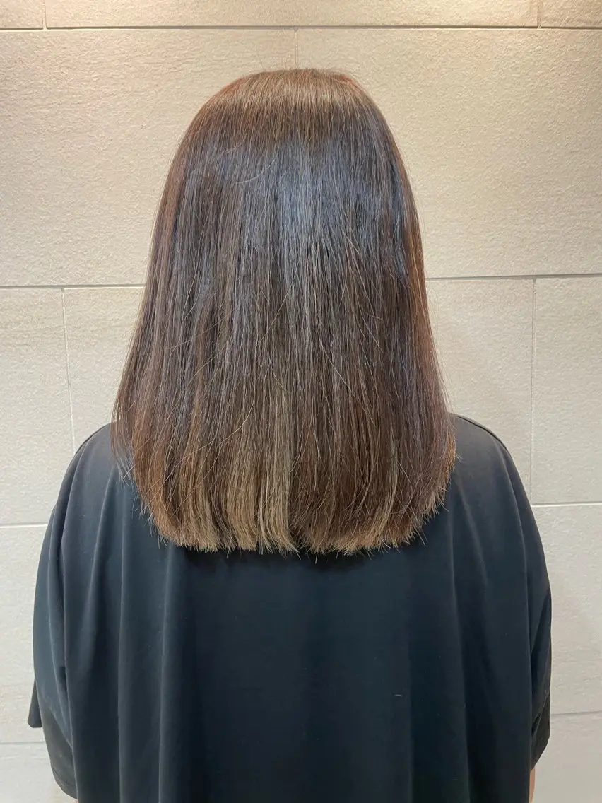 セミロング 山本 温菜のヘアスタイル