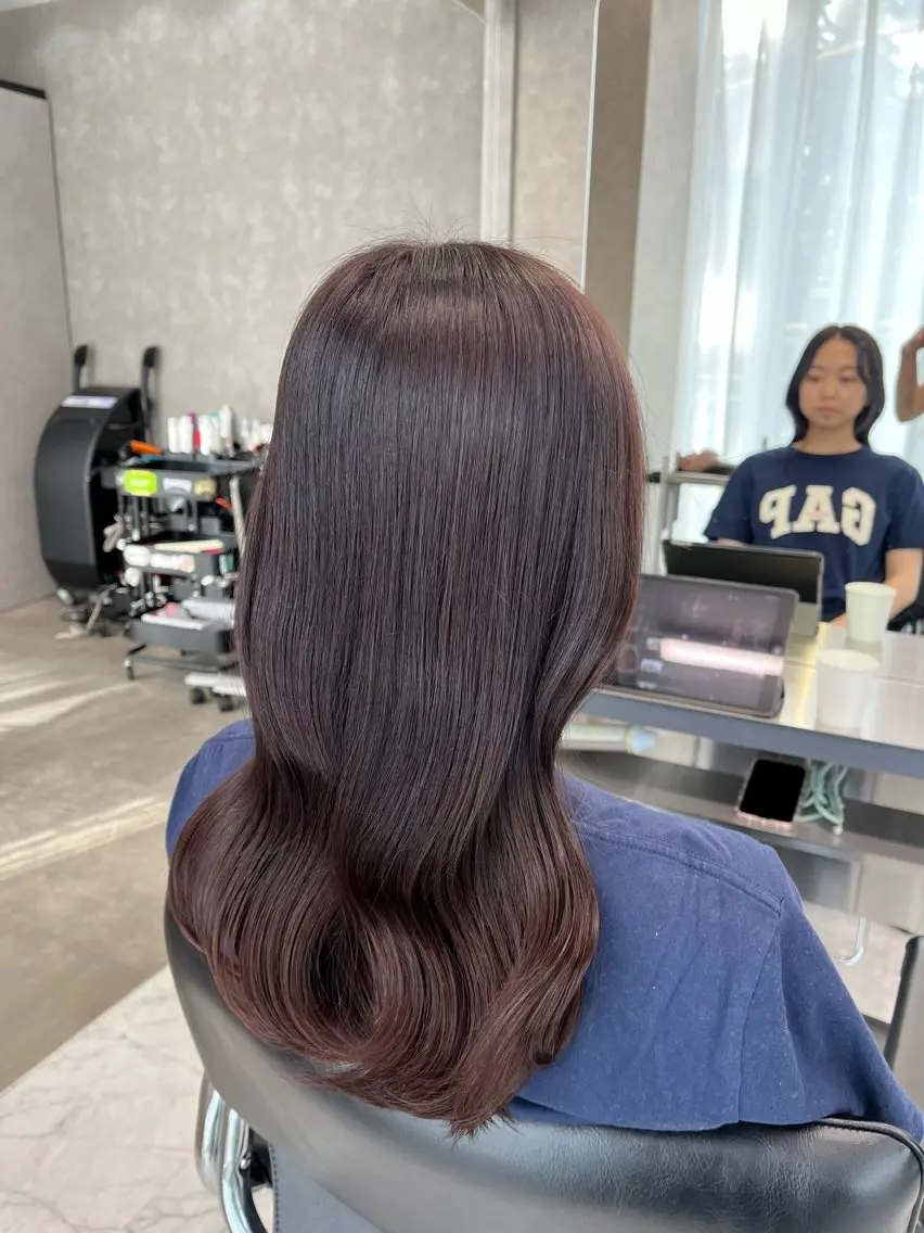 セミロング ヘアカラー トリートメント RAF Lino／韓国ヘアのヘアスタイル