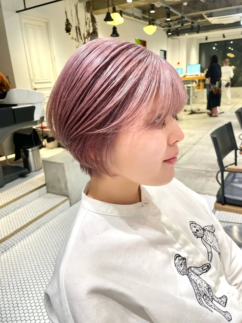 ショート カラー ブリーチ ケアブリーチ ダブルカラー ピンクカラー ユウナ🎀レイヤー/ 暖色カラーのヘアスタイル