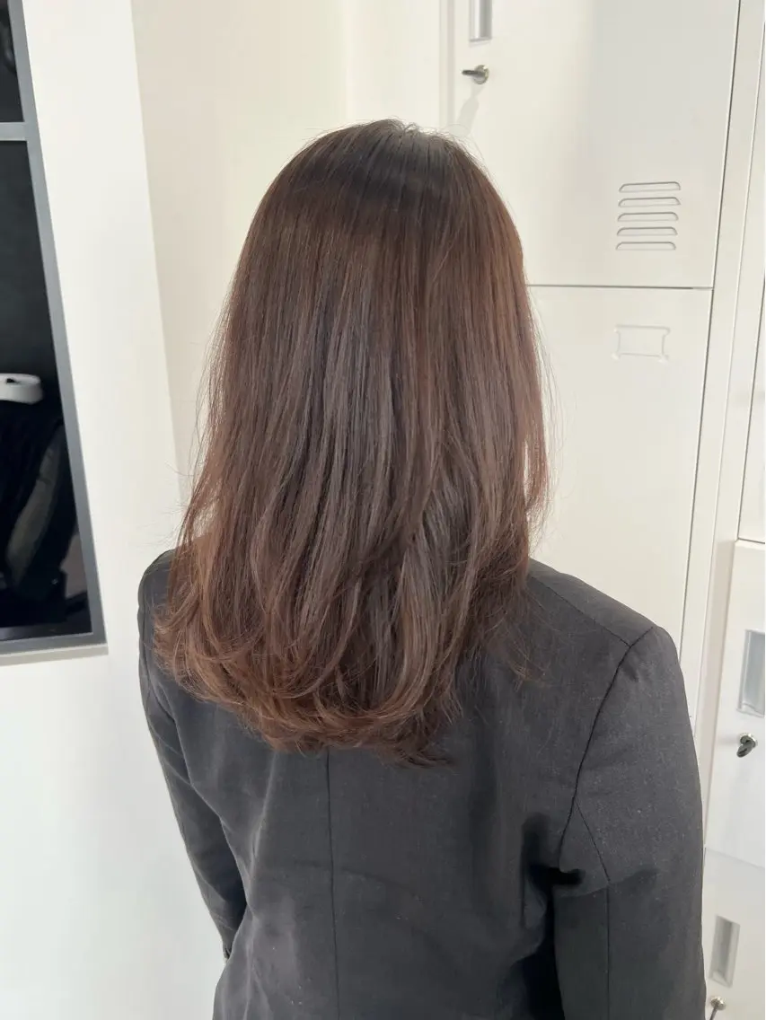ミディアム カラー 透明感カラー 黒阪 なみのヘアスタイル