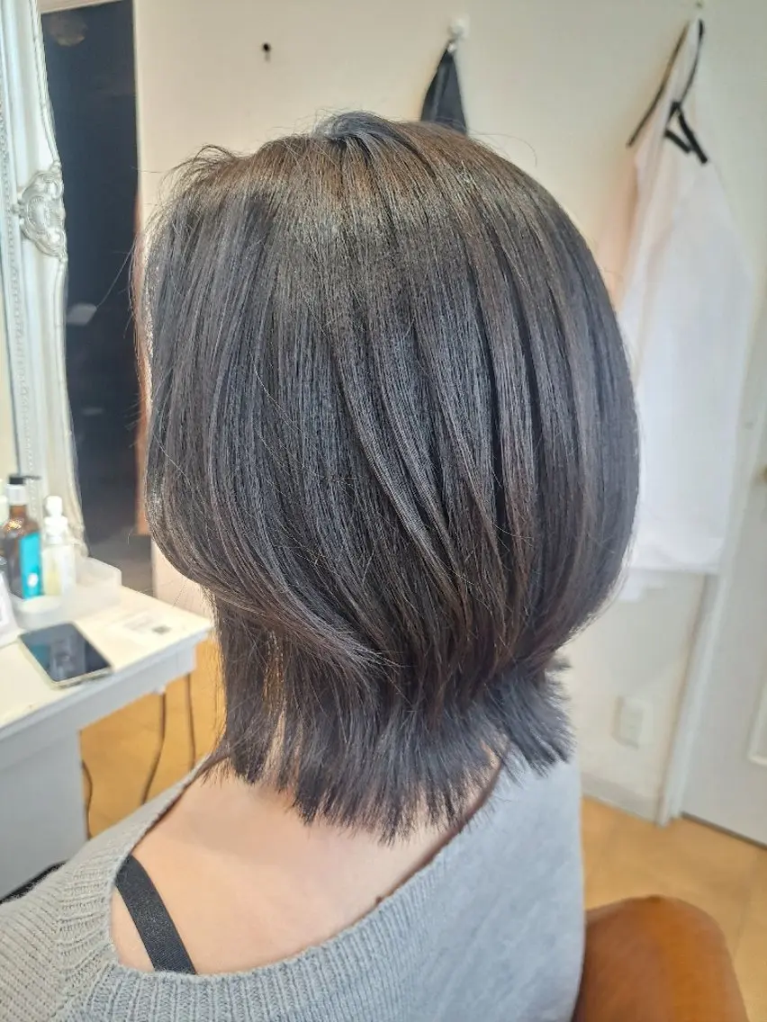 ミディアム 本多 いぶきのヘアスタイル