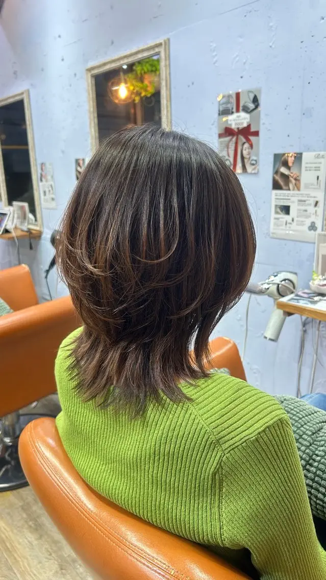 ミディアム 古澤 咲来のヘアスタイル