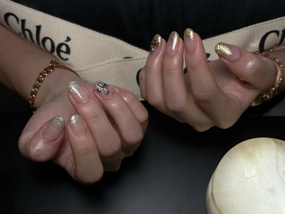 ネイル グラデーション ラメ(グリッター) ラメグラデーション ハンドネイル D.d nail Fukaのネイルデザイン