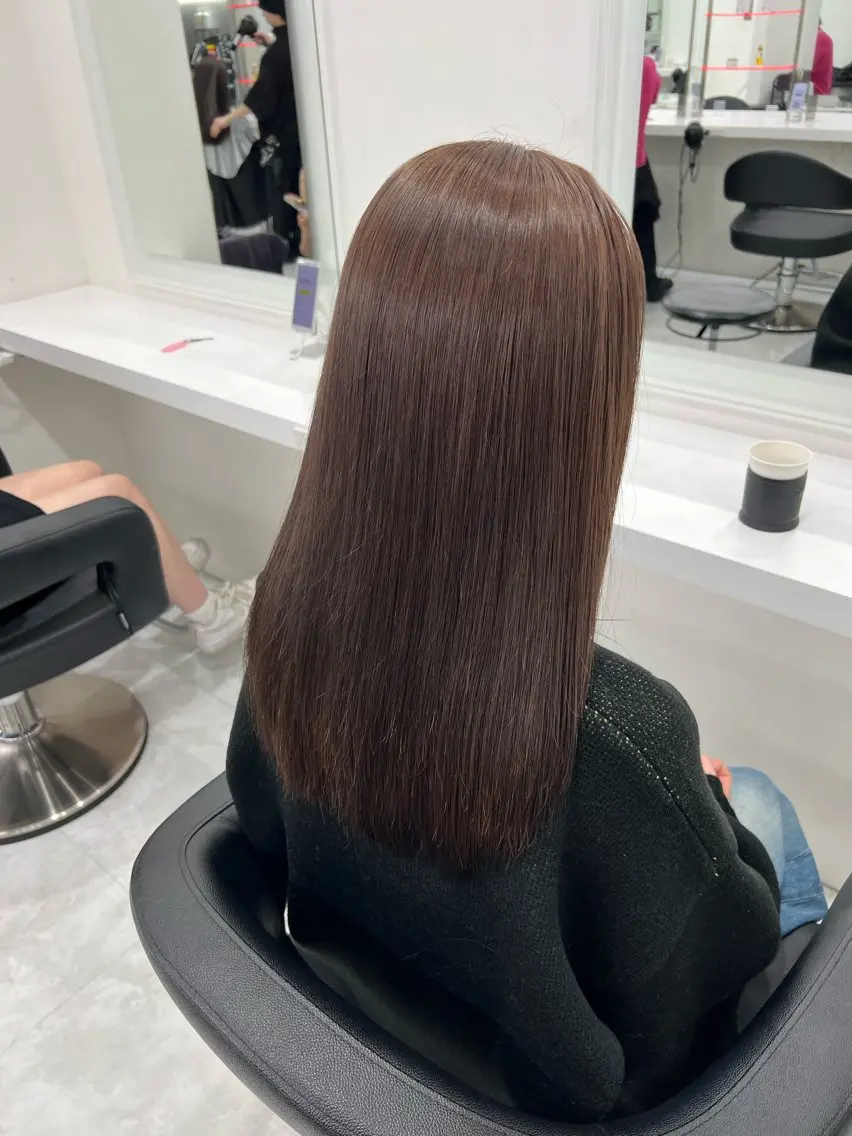 ロング カラー 透明感カラー🫧 レイヤーカットのヘアスタイル