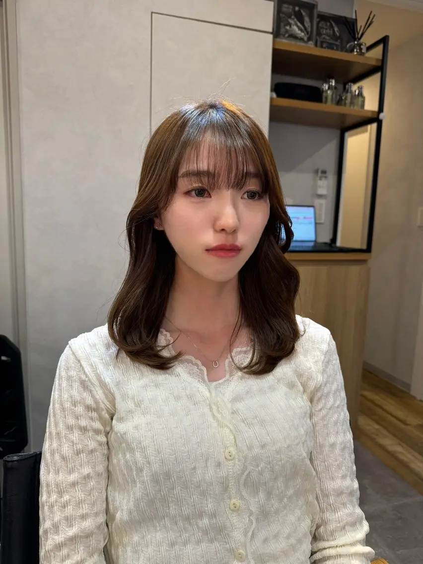 セミロング 髪質改善 似合わせカット 縮毛矯正 トリートメント 吉祥寺プルエクステ 🌟Hiraiのヘアスタイル