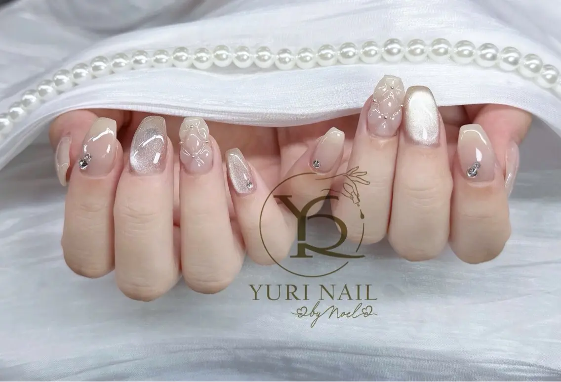 ネイル ハンドネイル フットネイル ハンドケア YURI Nail NARITAのネイルデザイン