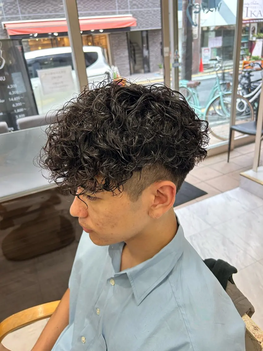 ショート パーマ メンズ スペインカール カット パーマ トリートメント メンズパーマ 💈後閑和真💈のヘアスタイル