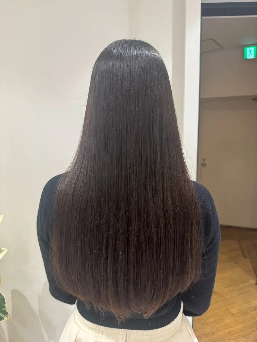 ロング カット 縮毛矯正 トリートメント 佐々木 悠安のヘアスタイル