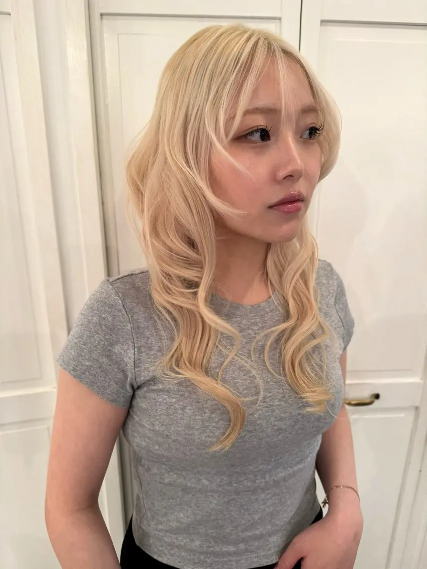 カラー ヘアカラー ブリーチカラー🎀 韓国風/寺門美優のヘアスタイル