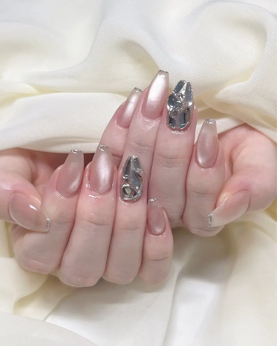ネイル アートネイル マグネットネイル nail salon MUAのネイルデザイン
