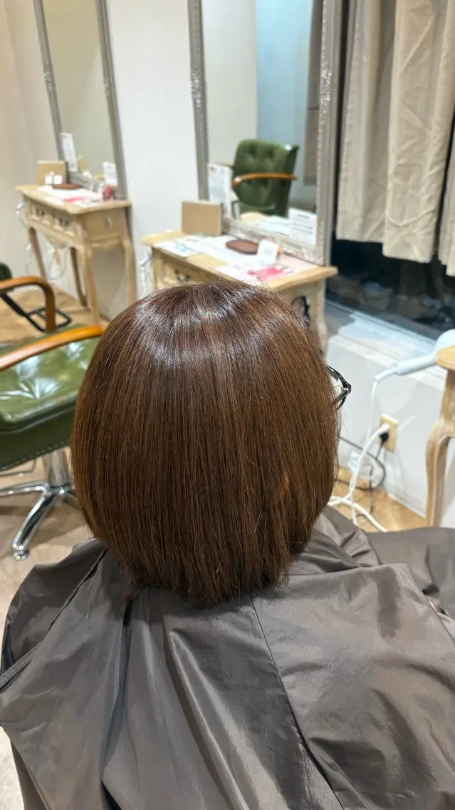 ミディアム 伊藤 あずみのヘアスタイル
