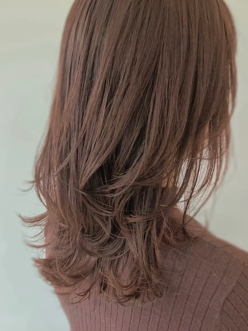 ミディアム 石川 理恵のヘアスタイル