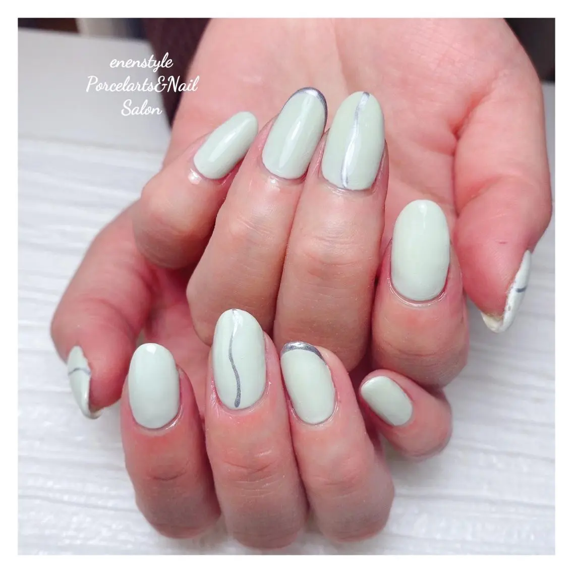 ミディアム ネイル ハンドネイル 🐾enen style 🐾のネイルデザイン