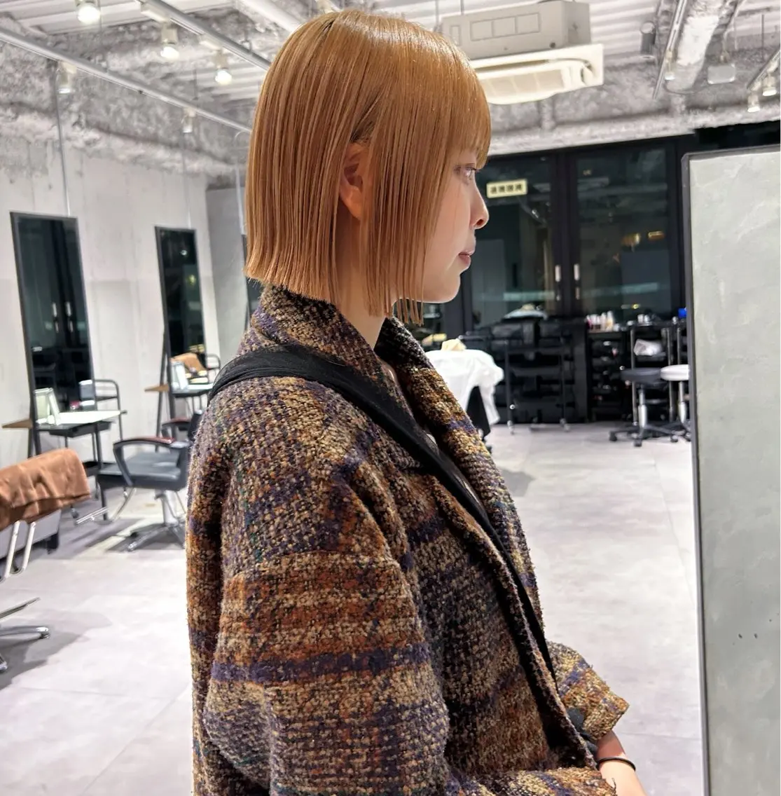 ✨ご新規様限定✨カット+メラニン除去透明感カラー+Aujua1stepトリートメント【超音波付き】¥7800の写真