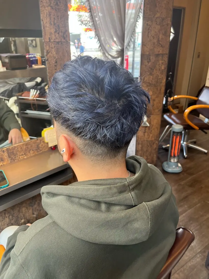 カラー メンズ ブルーカラー ブルーグレー ダブルカラー 🌷ムロ ユミ🌷のヘアスタイル
