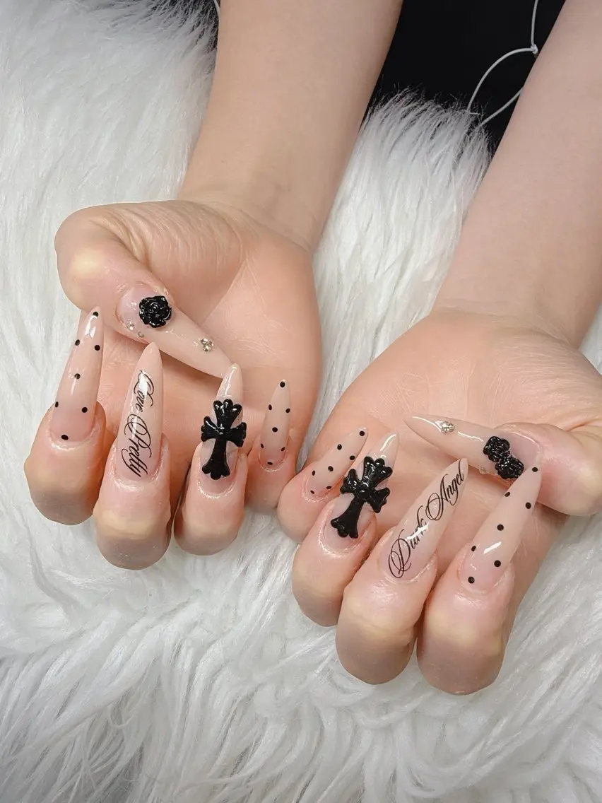 ネイル Lee Nailsのネイルデザイン
