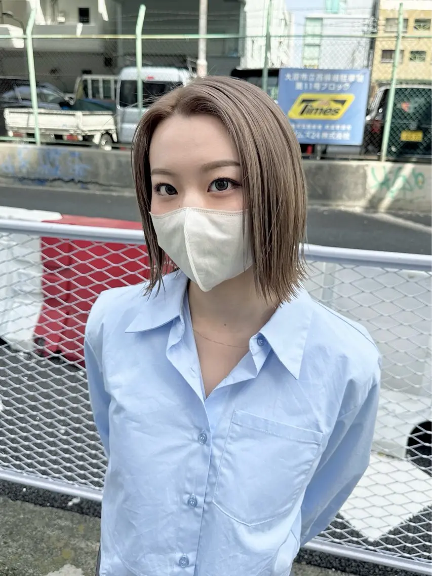 ショート カラー ブリーチ ケアブリーチ ダブルカラー イヤリングカラー ハイトーンカラー 【.ico】心斎橋/ レイヤー/飛田ゆうきのヘアスタイル