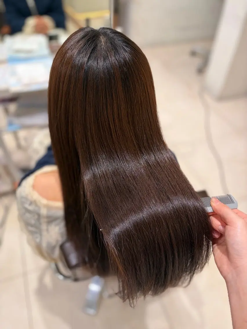 セミロング ヘアカラー トリートメント レイヤーカット/ 髪質改善💘Ainaのヘアスタイル
