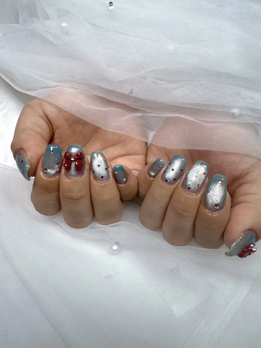 ネイル アートネイル チークネイル ドット フットネイル フレンチネイル ハンドネイル Queeens nailのネイルデザイン