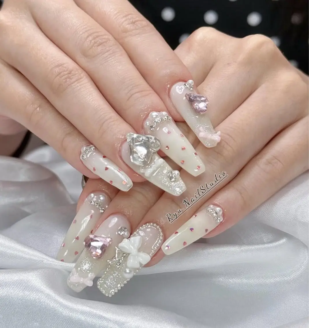 ネイル アートネイル ジェルネイル キラキラネイル ミラーネイル ピンク ハンドネイル Ryu Nail NekoChanのネイルデザイン