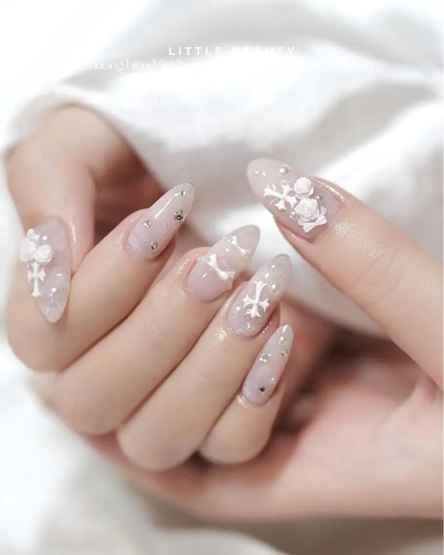 ネイル アートネイル ボルドー フレンチネイル ジェルネイル 氷ネイル・うるうるネイル ハンドネイル Julie NailSalonのネイルデザイン